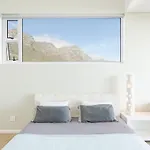 Beautiful Camps Bay Oasis For Family Fun