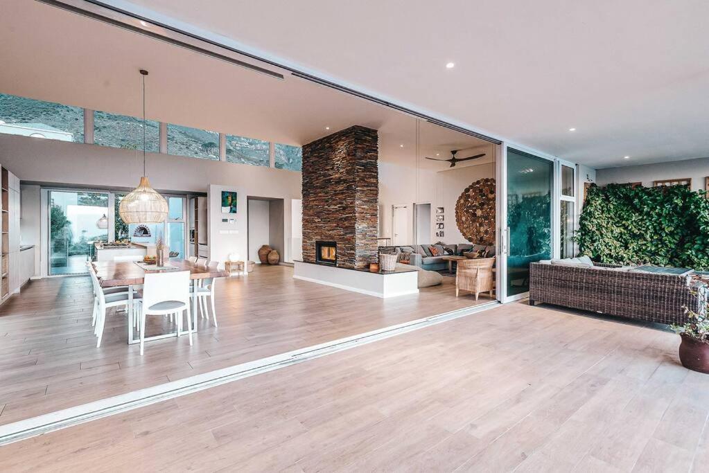 Beautiful Camps Bay Oasis For Family Fun * Le Cap