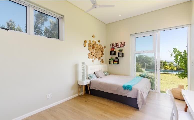 Beautiful Camps Bay Oasis For Family Fun Cape Town