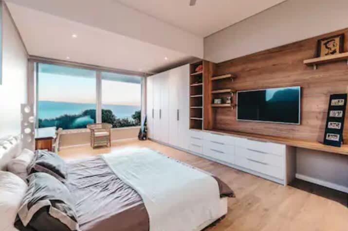 Beautiful Camps Bay Oasis For Family Fun Villa