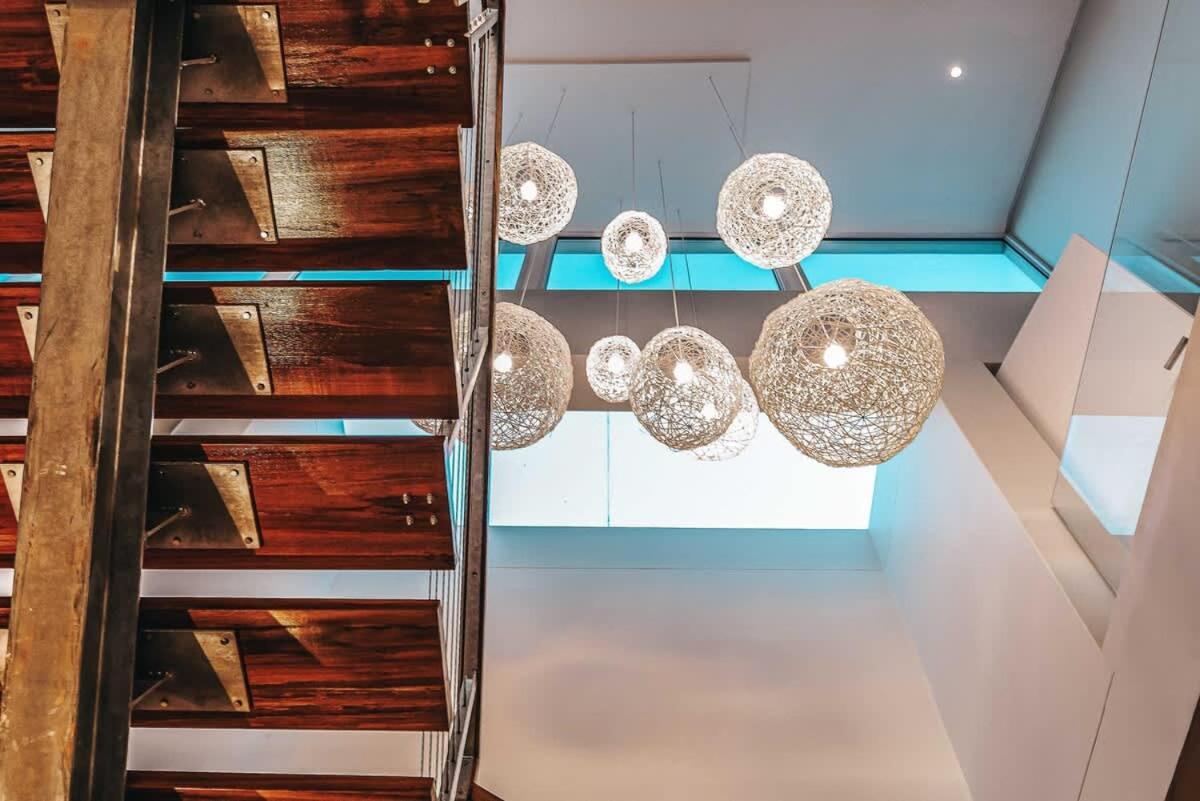 Beautiful Camps Bay Oasis For Family Fun