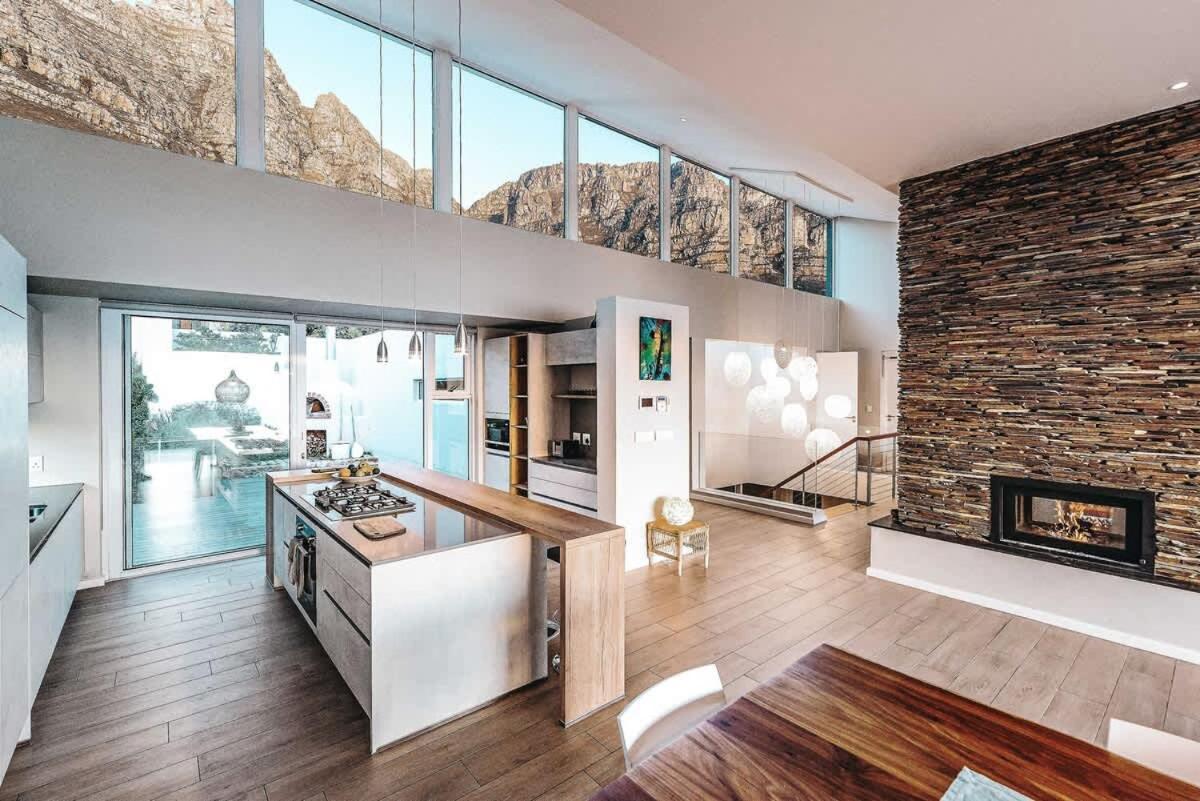 Beautiful Camps Bay Oasis For Family Fun Le Cap