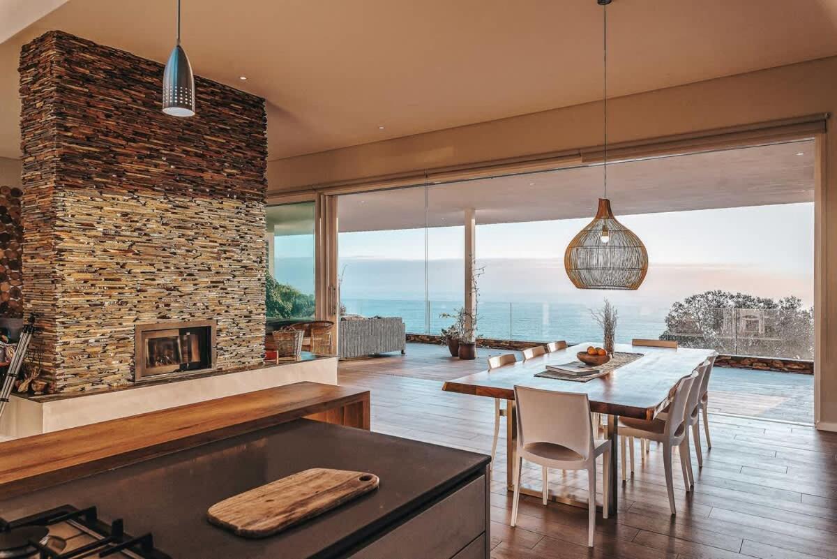 Beautiful Camps Bay Oasis For Family Fun Villa