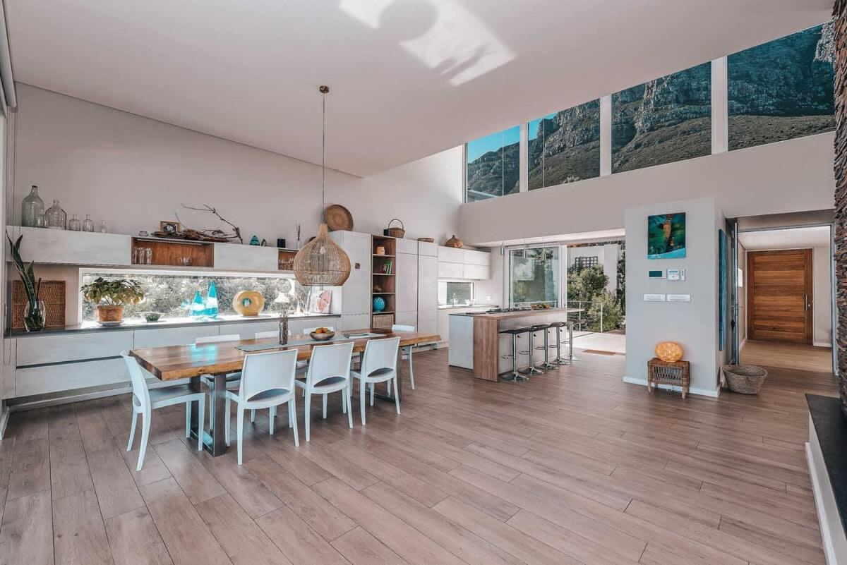 Beautiful Camps Bay Oasis For Family Fun Villa Le Cap