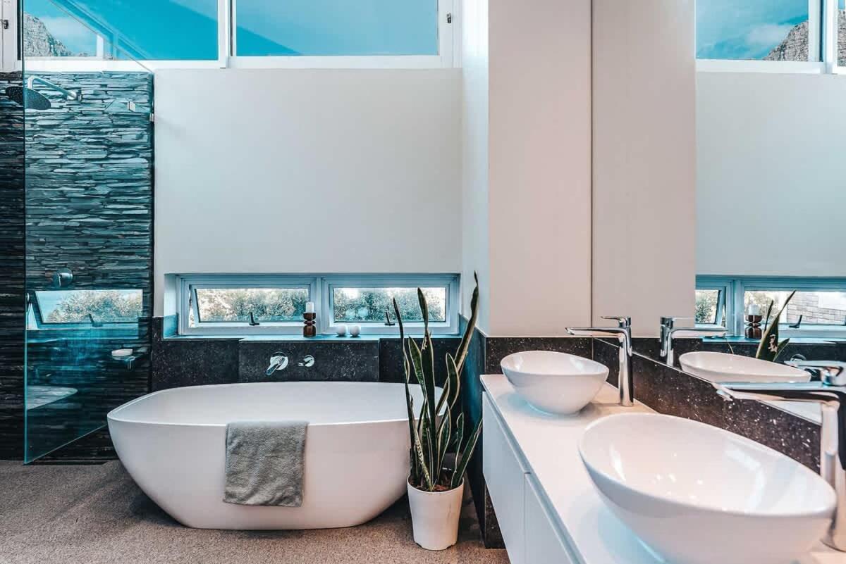 Villa Beautiful Camps Bay Oasis For Family Fun *