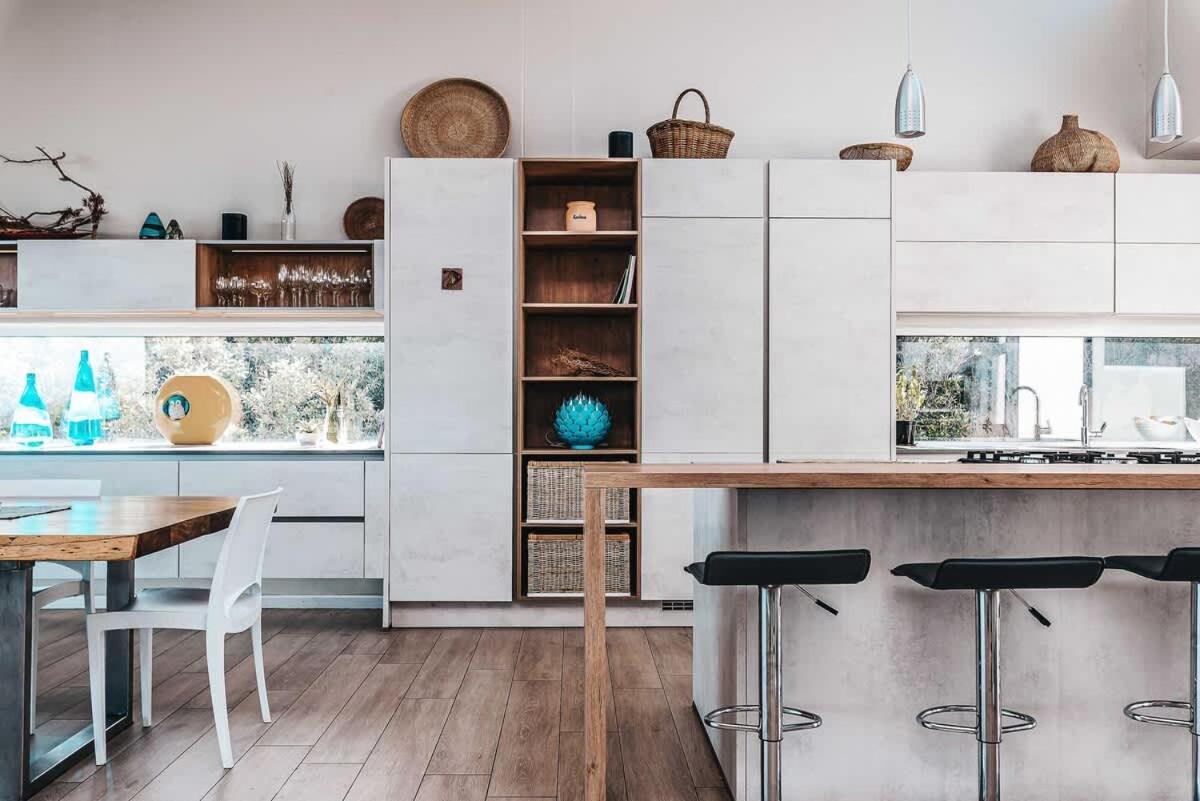 Beautiful Camps Bay Oasis For Family Fun Villa *